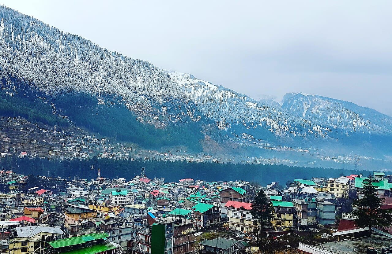 Manali Travel Guide: 5 Places to Visit in the Himalayas