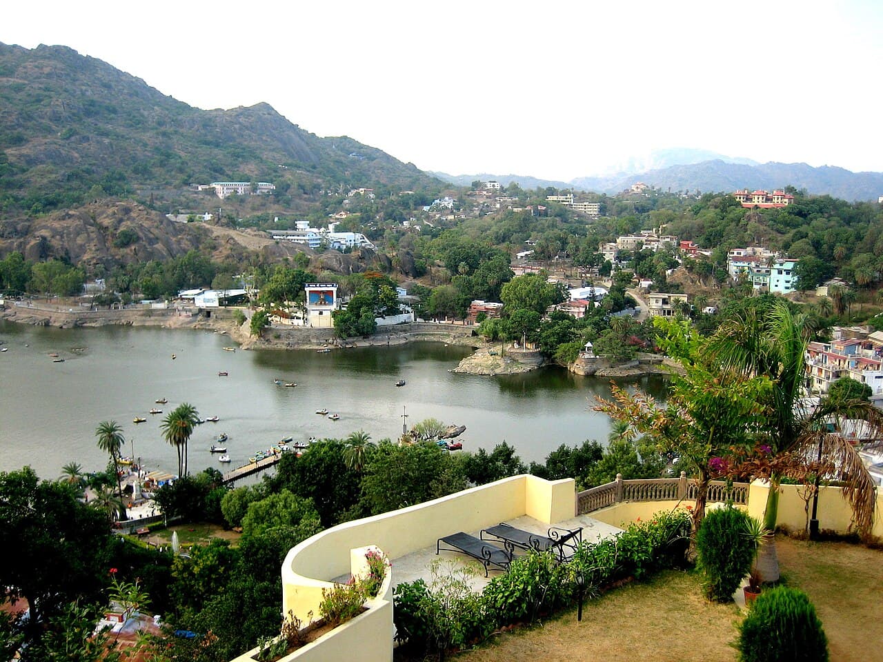 Mount Abu Travel Guide: 5 Places to Visit in Rajasthan's Hill Station