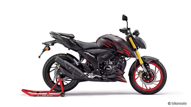 TVS Apache RTR 200 4V - Matte Black Bikes available for rent in Vasai West, Mumbai